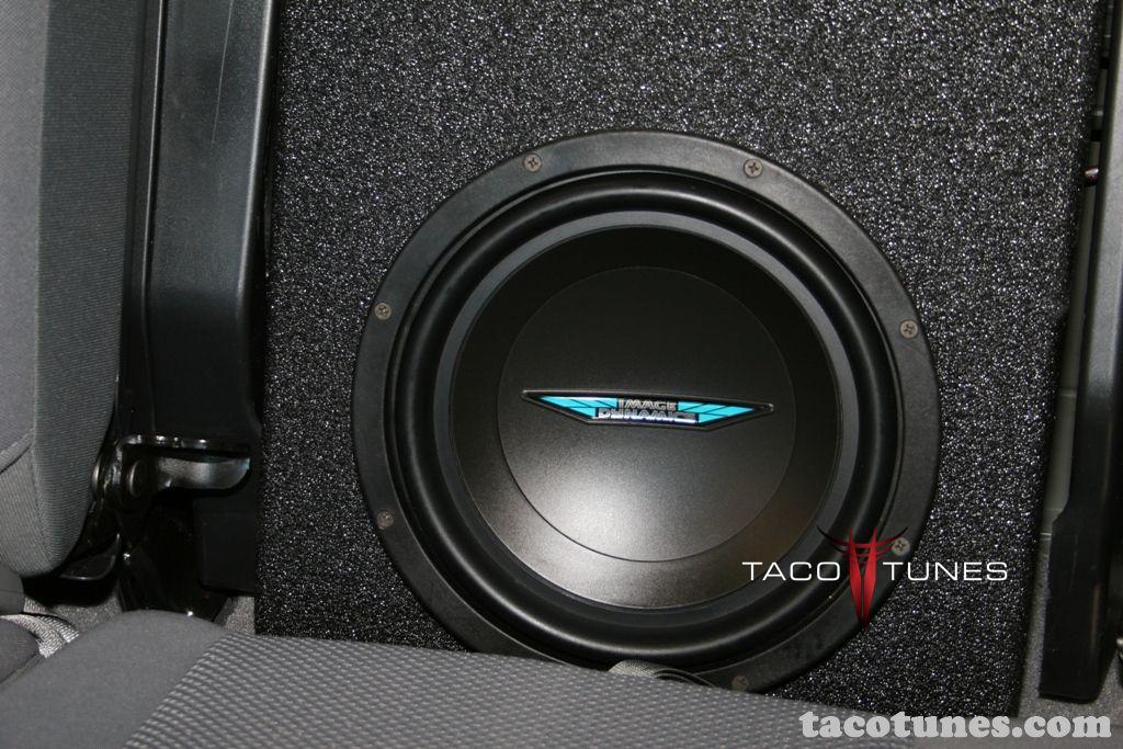 Toyota tacoma 12 hot sale inch subwoofer box