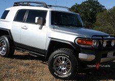Daves Toyota FJ Cruiser 4x4 with tacotunes audio system